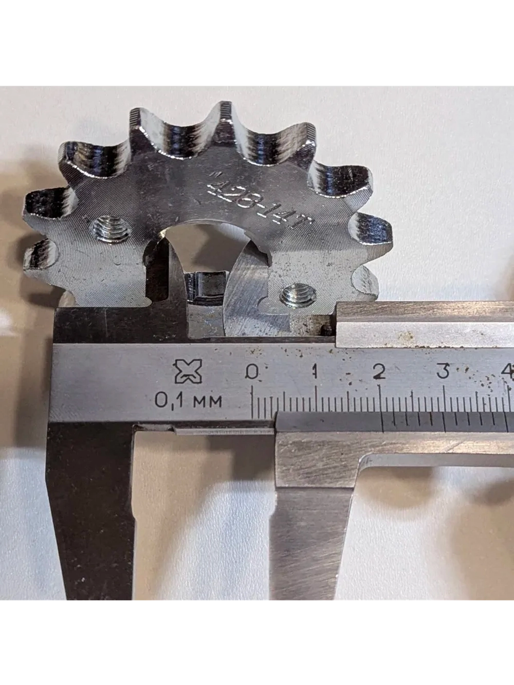 +t  Ведущая звезда 428-14 (20мм) для мотоциклов