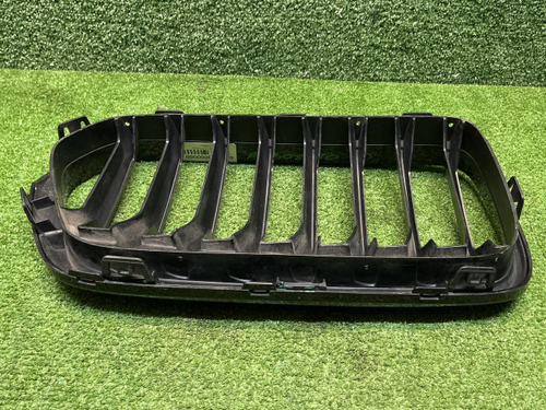 Решетка радиатора правая BMW X2 F39 (2017-2023)