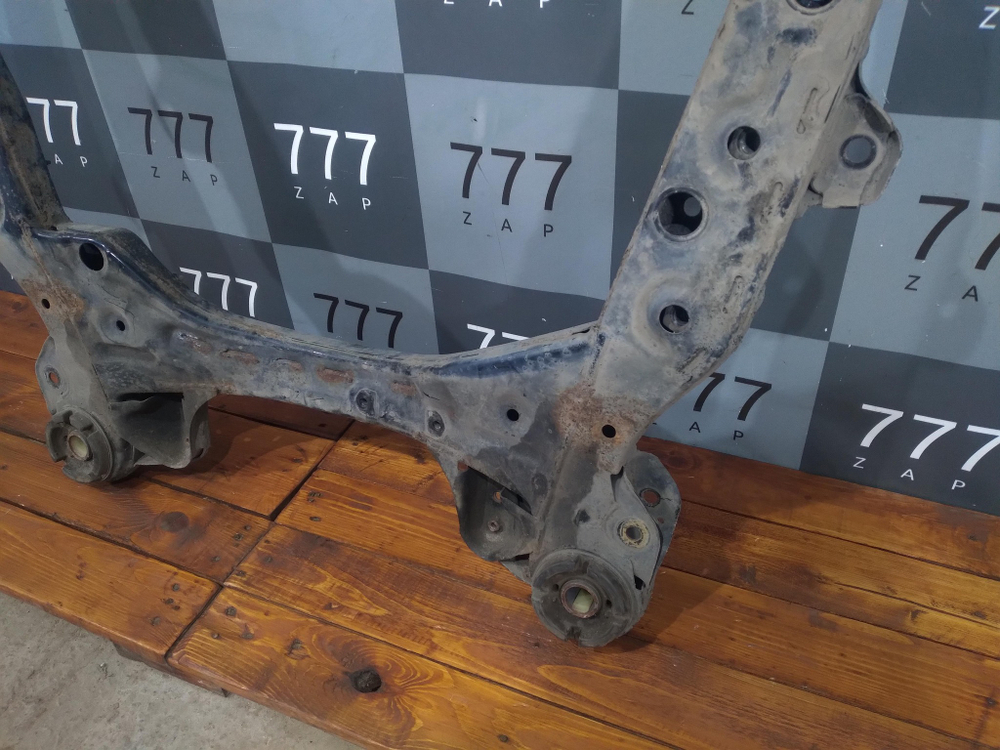 Подрамник передний Toyota Camry (XV50) Lexus ES 6 5110033111