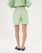 Свободные шорты boyfriend