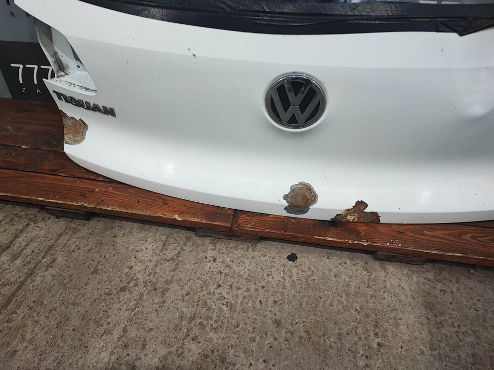 Крышка багажника Volkswagen Tiguan 1 07-18 Б/У Оригинал 5N0827173