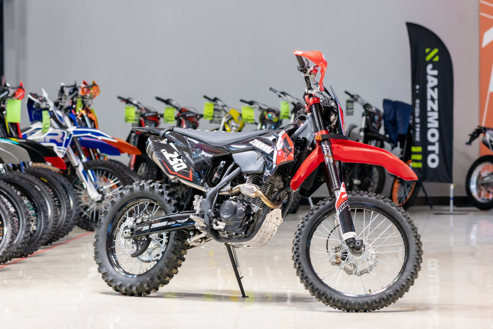 Мотоцикл кроссовый Zuumav FX CR 250CB RED 21/18