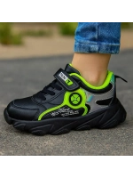 Кроссовки универсальные.