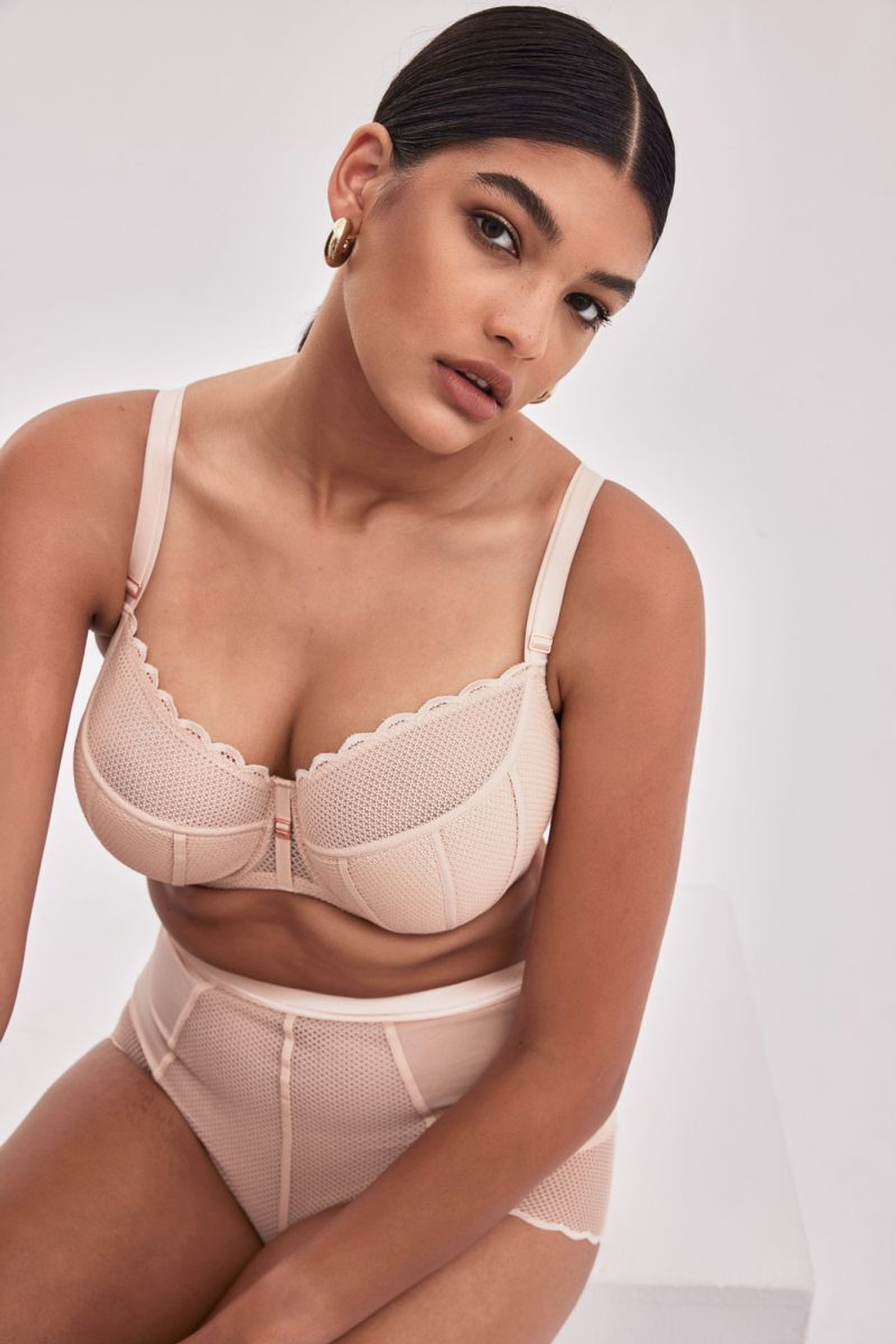 Черный бюстгальтер Chita с чашкой на поролоне (Размер: 85C) (Цвет: черный)