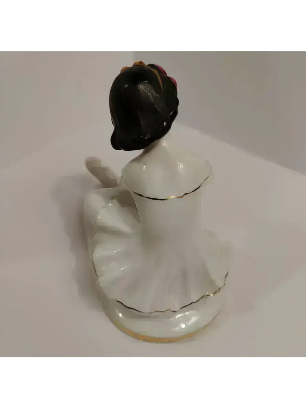 Фарфоровая статуэтка "Маленькая балерина"