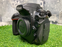 Nikon D700 78.600 кадров