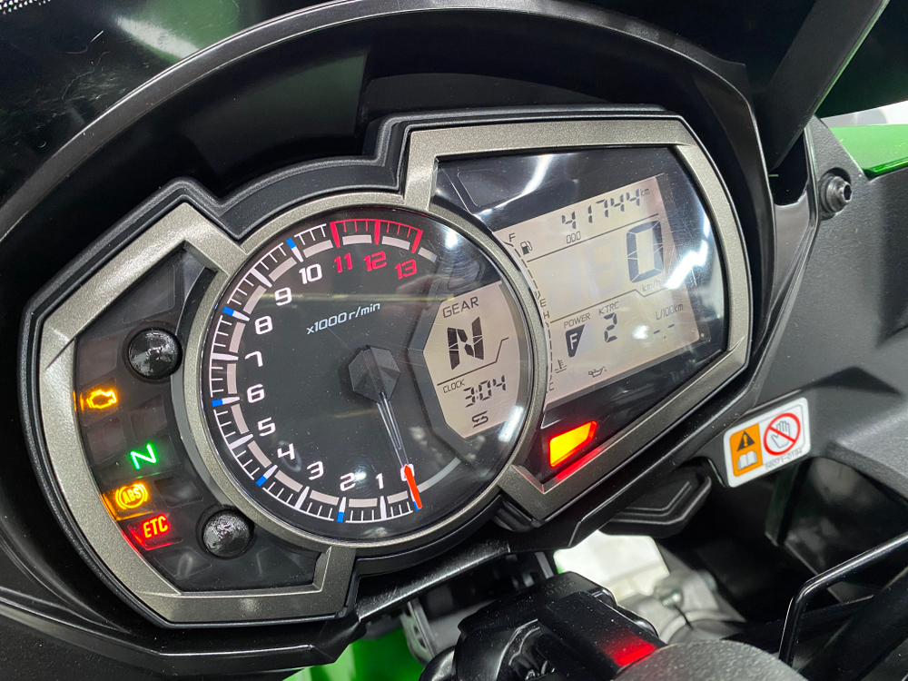 Kawasaki Ninja 1000A 049562