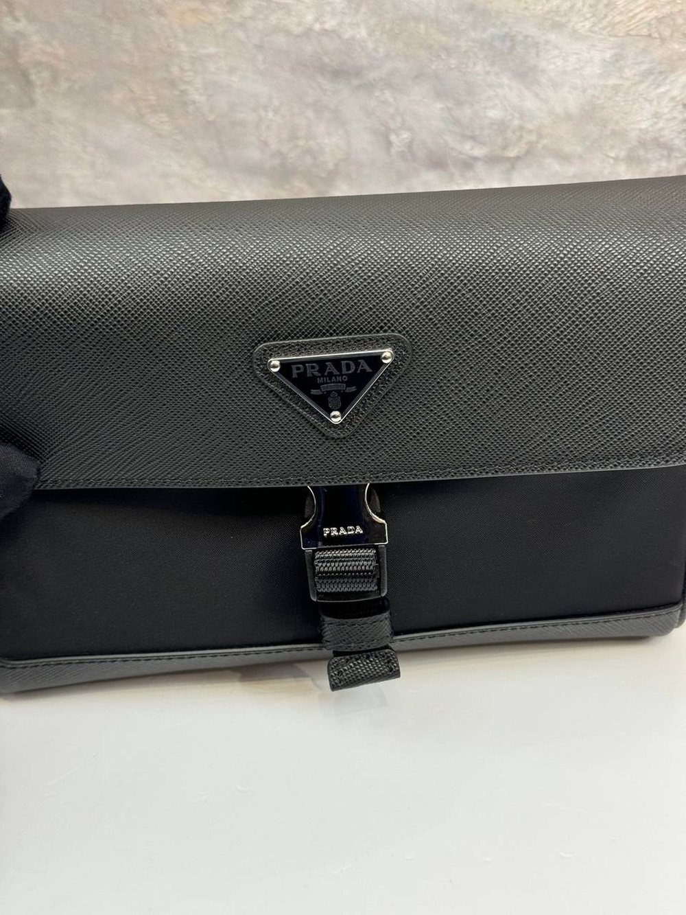Сумка через плечо Prada