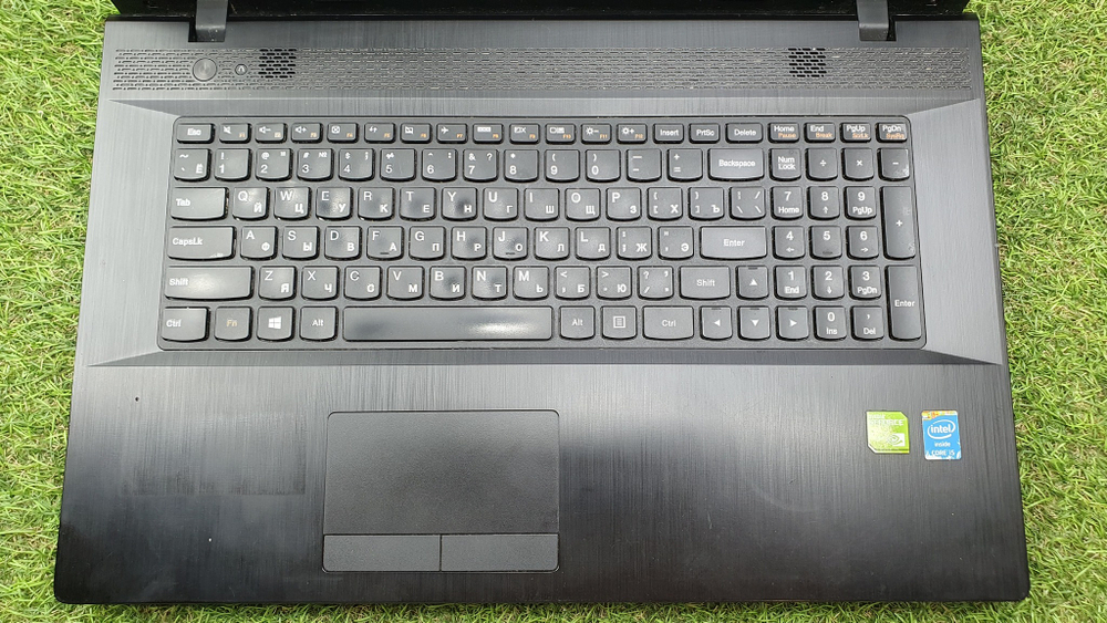 Ноутбук Lenovo i5/8Gb/GT 720M 2 Gb
