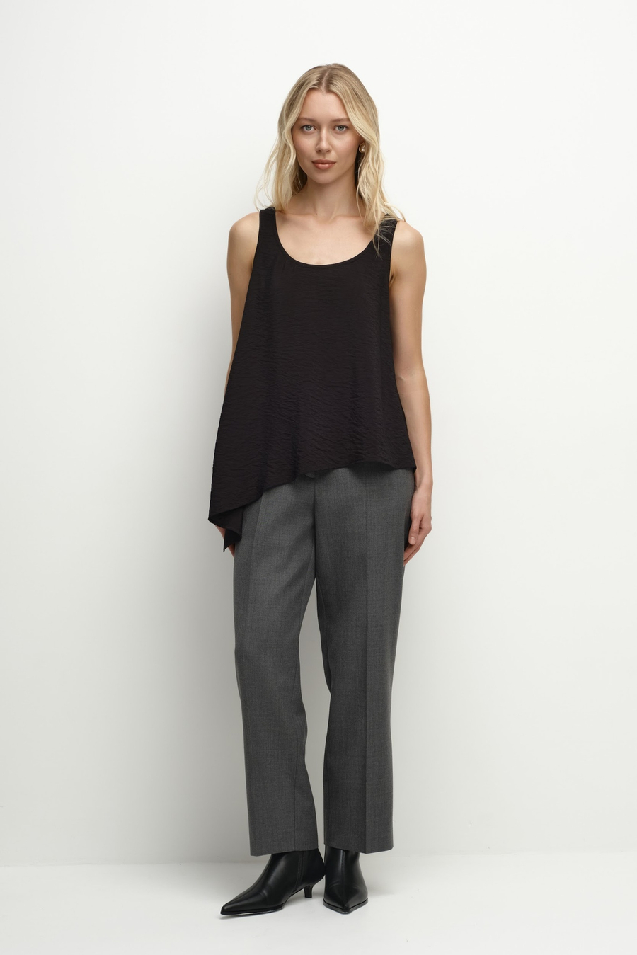 Топ асимметричный чёрный