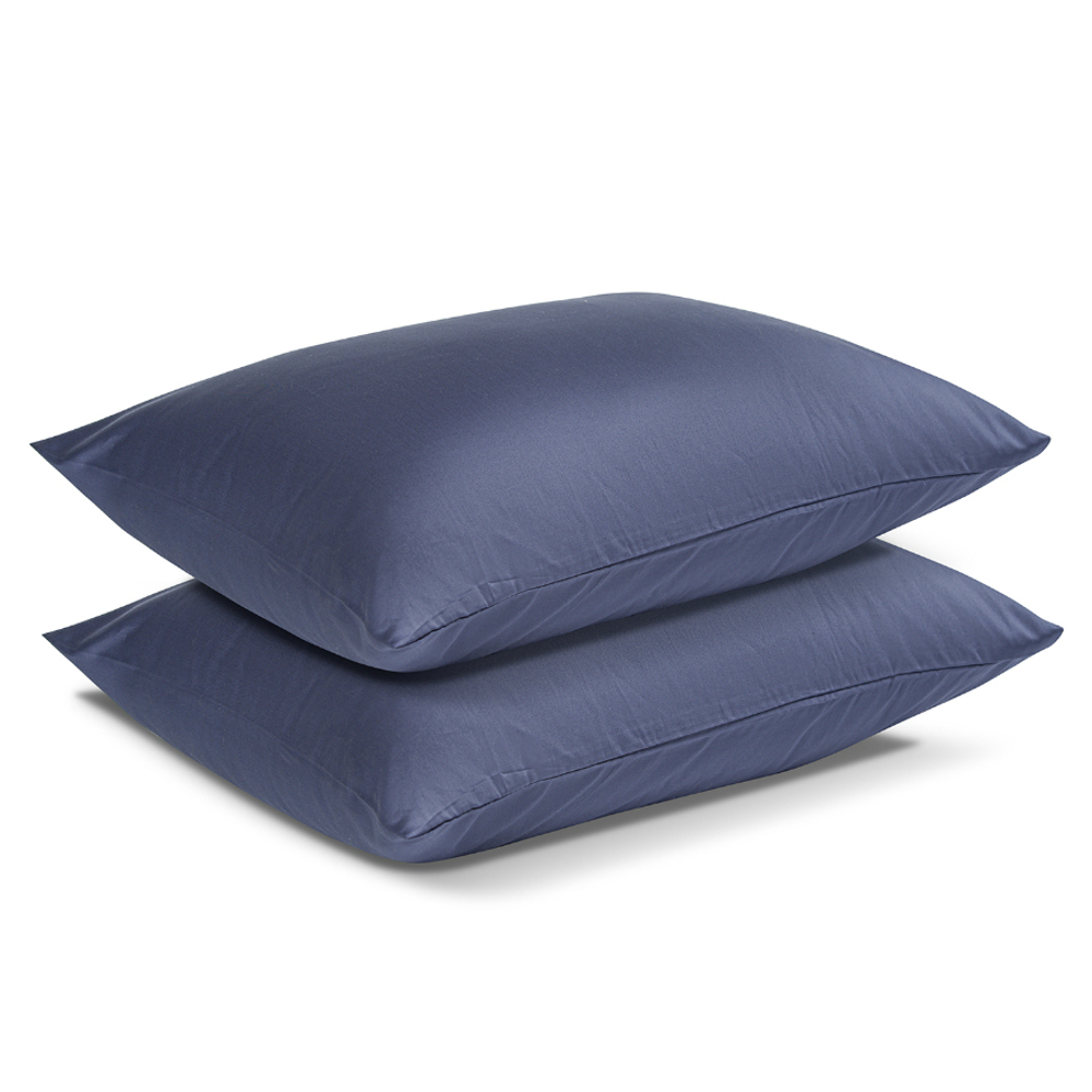 Комплект постельного белья двуспальный из сатина темно-синего цвета из коллекции essential