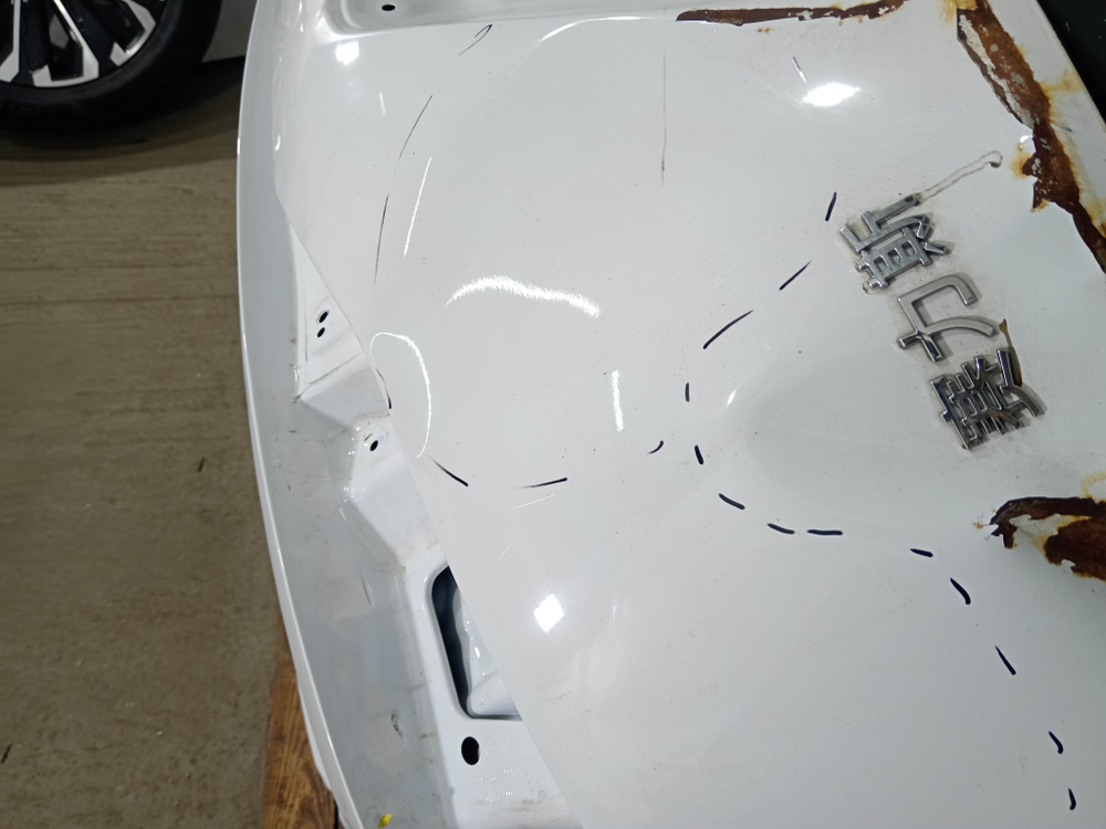 Крышка багажника Aito M7 22-нв Б/У Оригинал 6301000SY01D