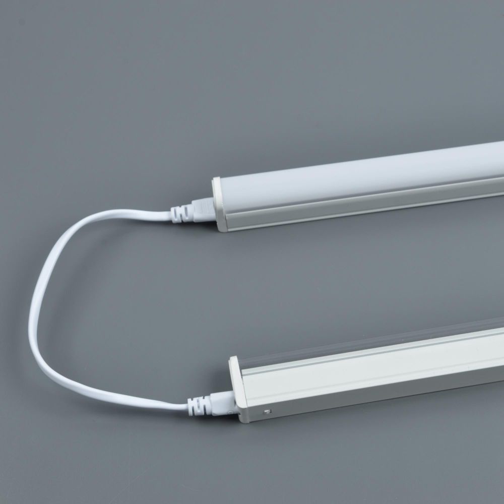 UCX-PP2-L10-030 WHITE 1 POLYBAG Провод для соединения светильников для растений ULI-P. 30 см. 2 контакта. Белый. ТМ Uniel