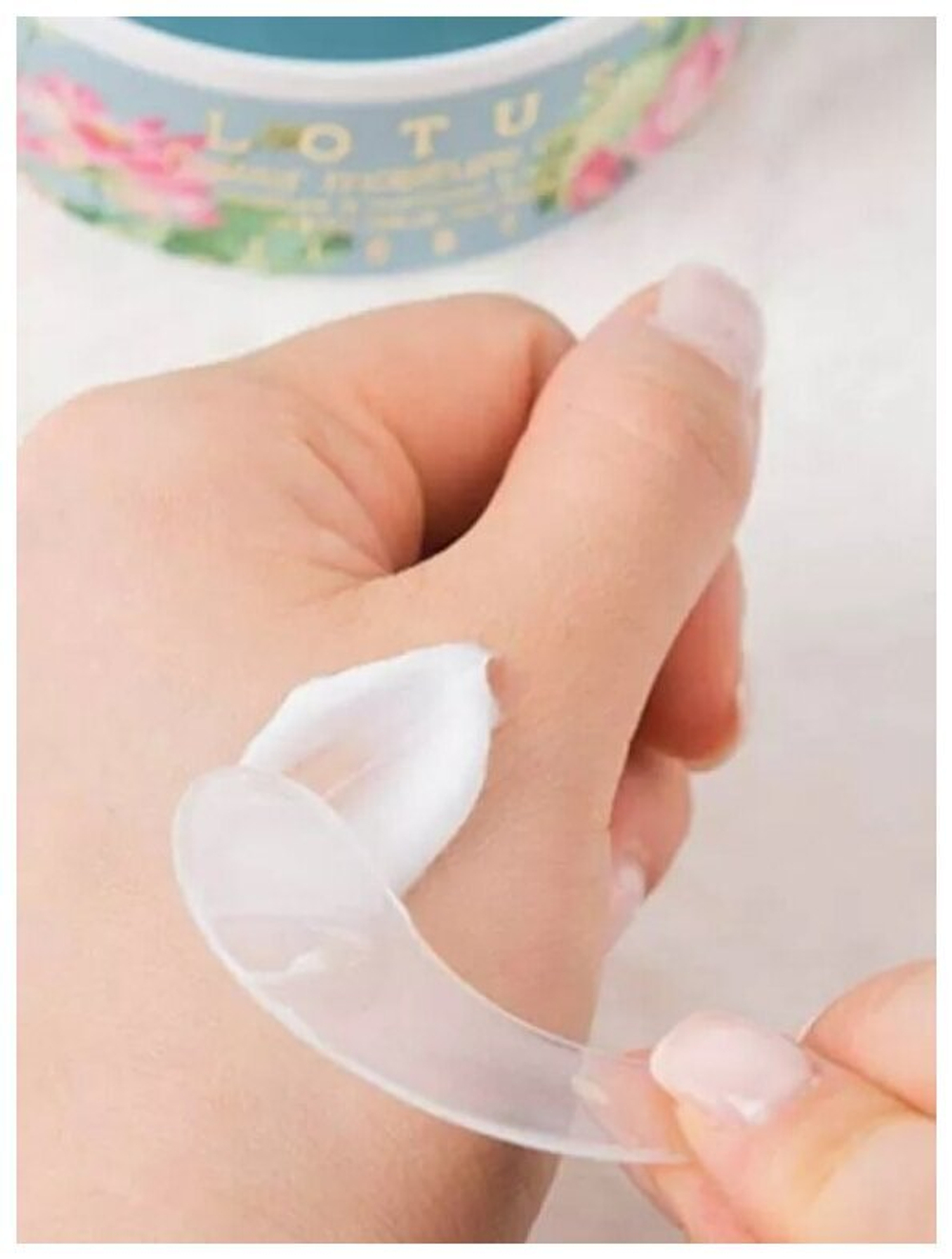Глубоко увлажняющий крем для лица JIGOTT лотос LOTUS Flower Moisture Cream, 100 мл