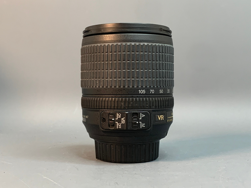 Nikon 18-105mm 3.5-5.6G AF-S ED DX VR Nikkor