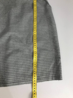 Платье приталенное с кармашками, визуально на 42 размер