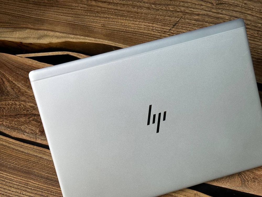 14" Ноутбук HP EliteBook 745 G5 (1920x1080, AMD Ryzen 5 2500U, RAM 8ГБ, SSD 256ГБ, AMD Radeon Vega 8, Win 10 Pro)