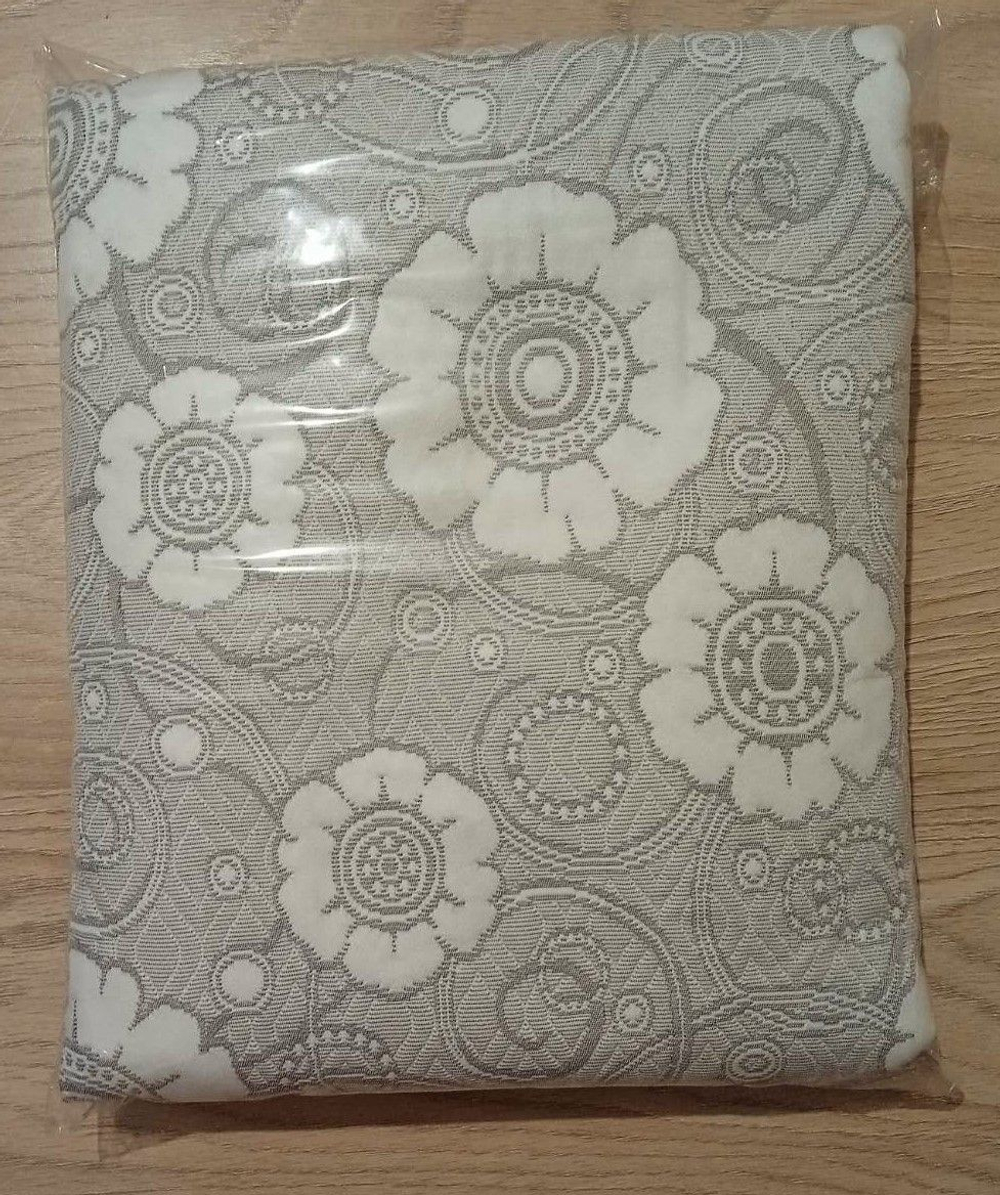 Покрывало жаккардовое двухстороннее Нежность 346-18 1,5 (150х200)