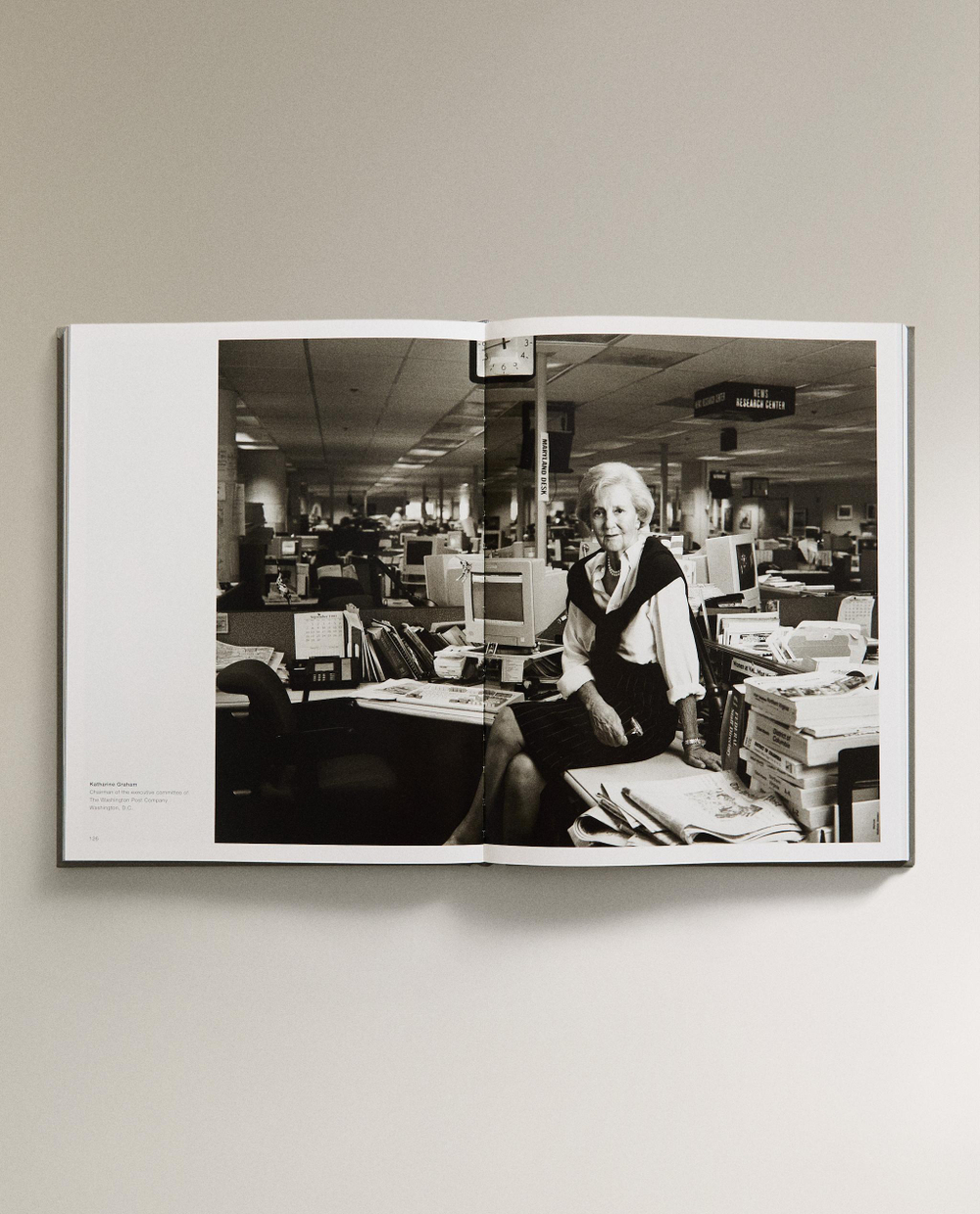 Annie Leibovitz: Women. Фотоальбом (на английском языке)