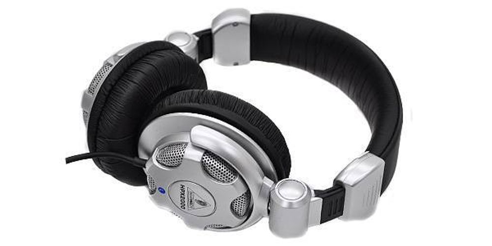 BEHRINGER HPX2000 - Закрытые, динамические мониторные наушники, 20-20000 Гц, 64 Ом.