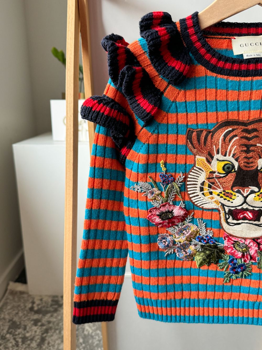 Новый вязаный джемпер Gucci, 104