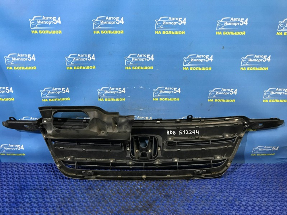 Решетка радиатора Honda CRV 2004-2006