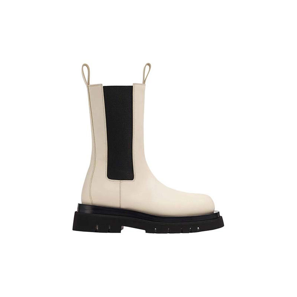 Bottega Veneta Tire Chelsea Boots Women"s Cream