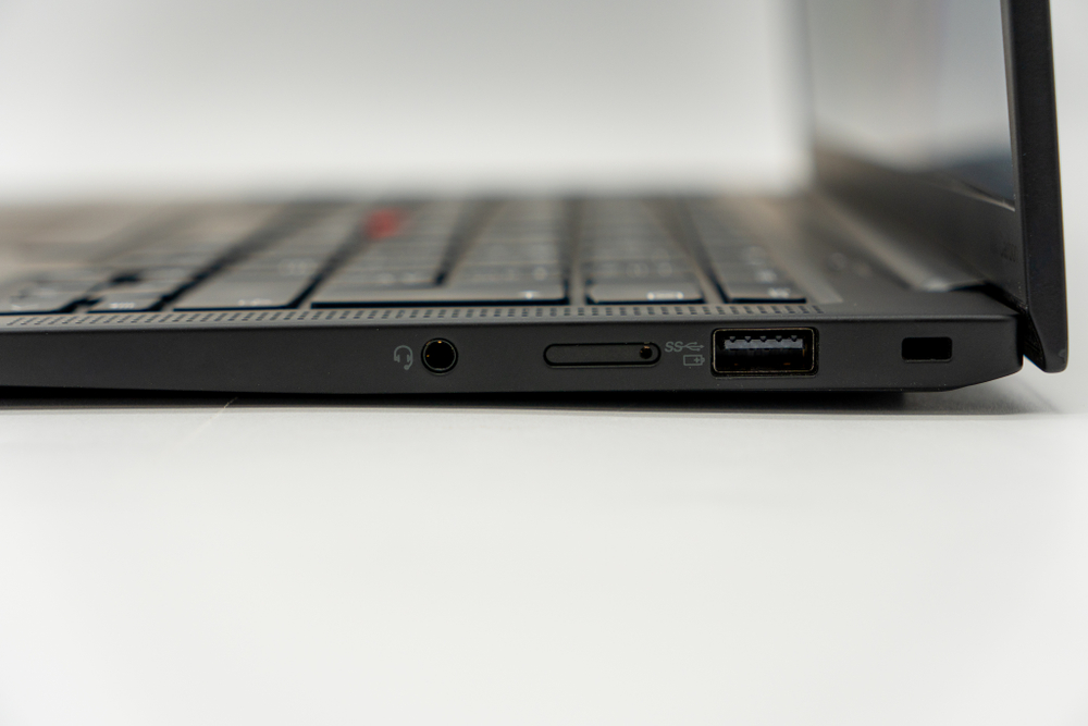 Ноутбук Lenovo ThinkPad X1 Carbon Gen 10 ( i5-1245U )