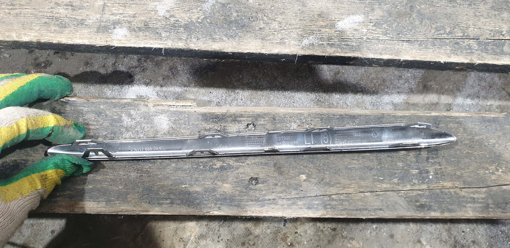 Молдинг решетки радиатора Mercedes CLA (C117) 13-19 Б/У Оригинал A1178850921