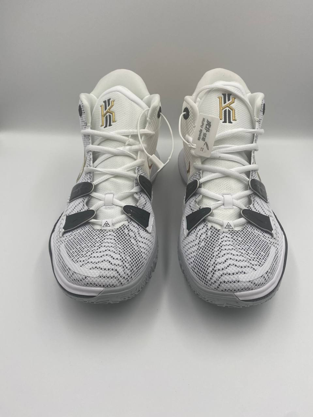 Заказать Nike Kyrie 7 White Black Gold