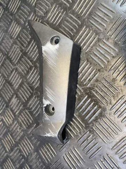 Пластик радиатора левый Yamaha FZ1 Fazer RN17