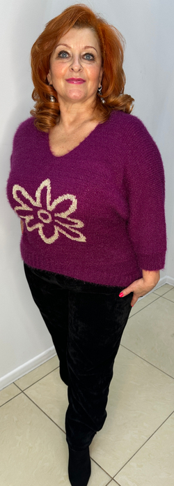 Вишневый джемпер с V-образным вырезом