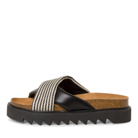 Пантолеты на платформе кожаные