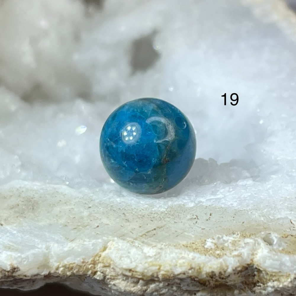57831 Апатит Бусина 9 мм-65