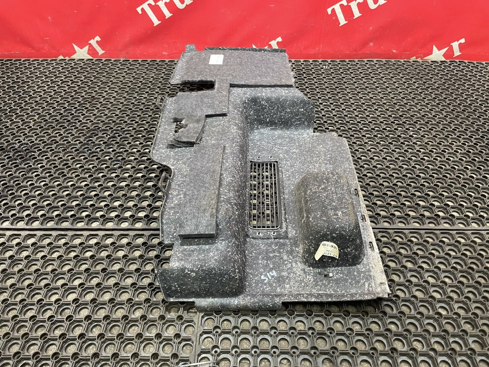 Обшивка задней стенки левая 2019г.