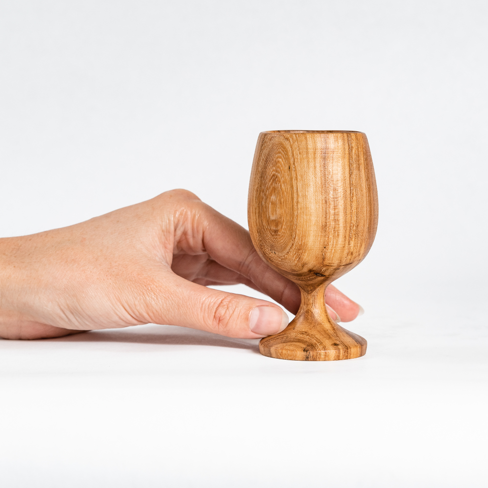 Деревянная рюмка (стопка) из дерева вяз (карагач) R35