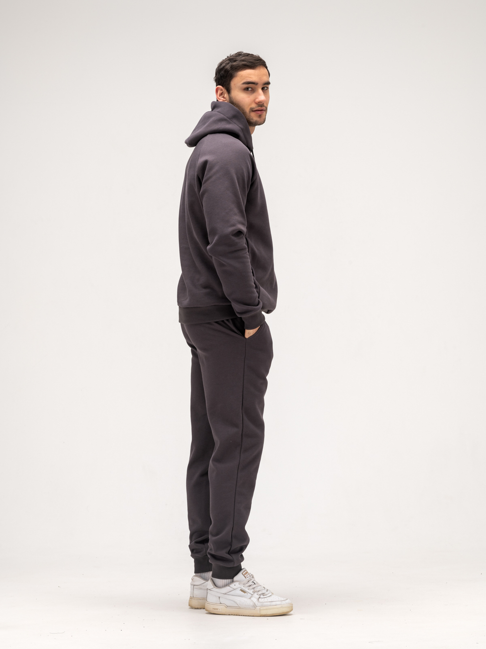 Костюм мужской спортивный теплый. Графит