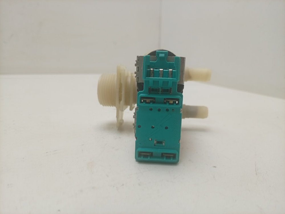 WLL2416EOE/01 кт73 Клапан подачи воды для стиральной машины Bosch 9000544932 б/у