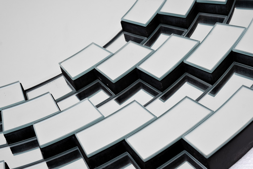 Зеркало декоративное круглое 80см Garda Decor в раме из зеркальных элементов