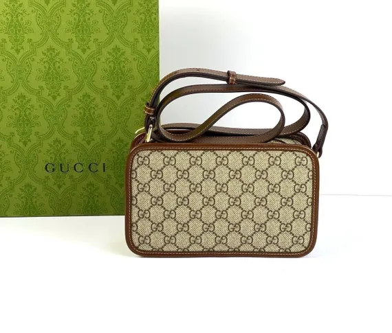 Миниатюрная сумка Gucci с переплетенными буквами G