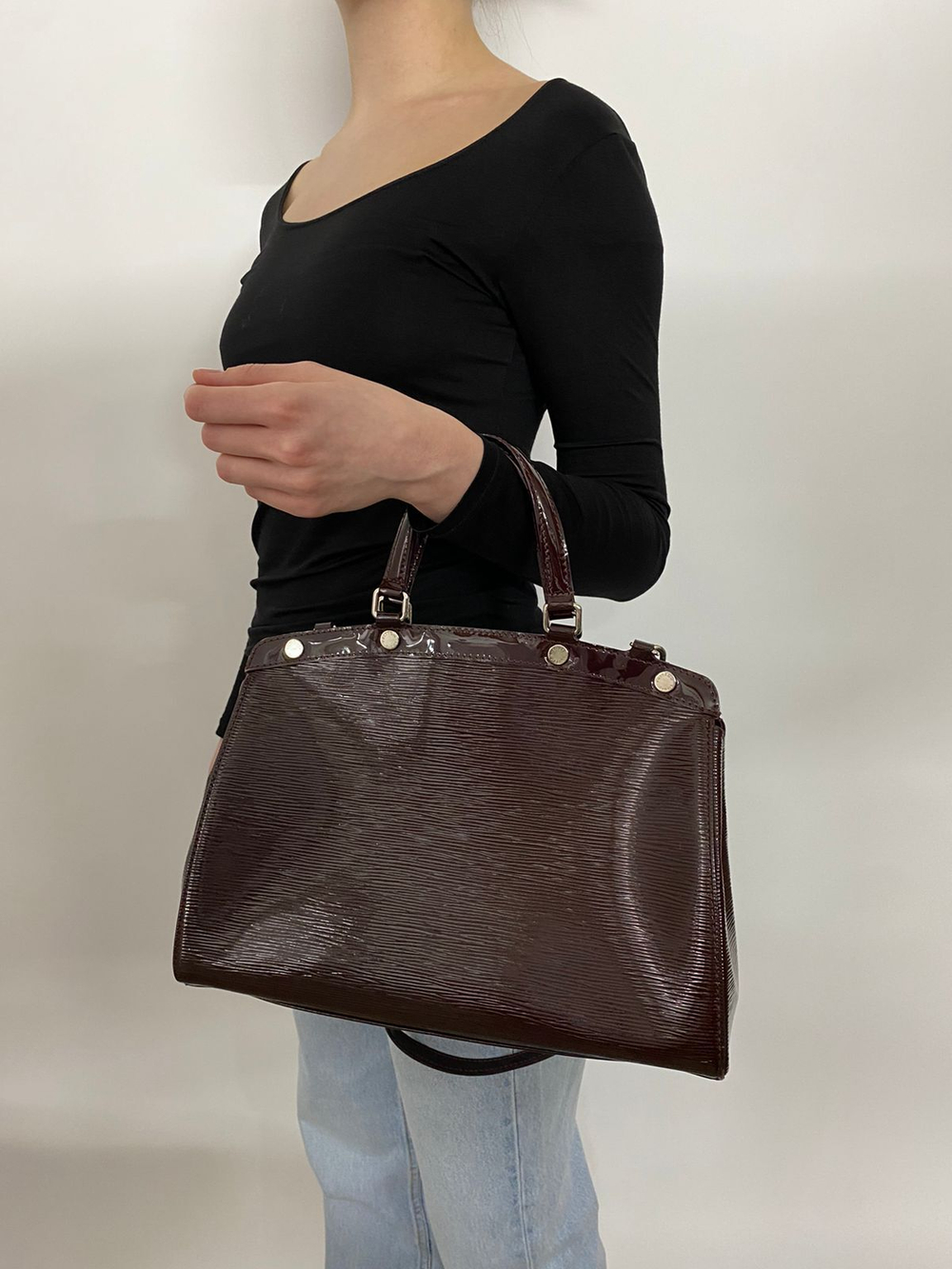 Сумка Louis Vuitton Electric Epi Leather Brea