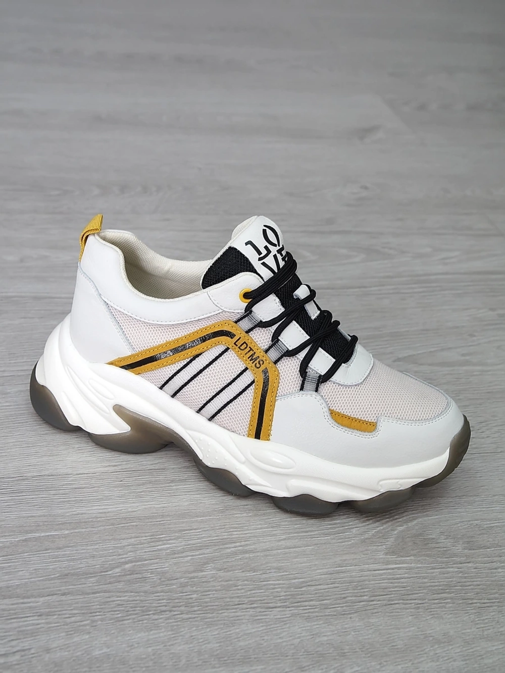 Кроссовки женские демисезонные