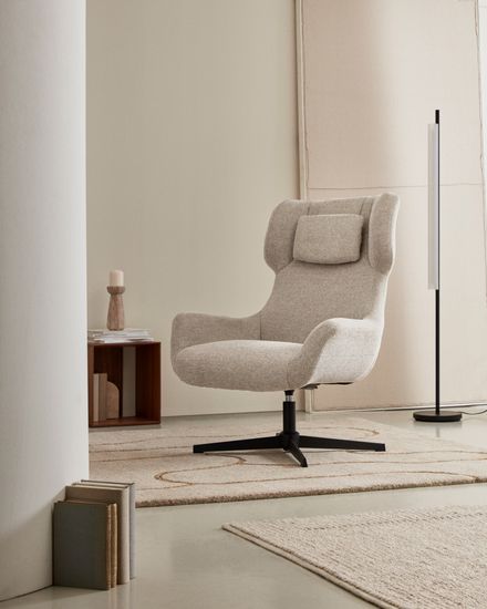 Zalina Вращающееся кресло с подлокотниками из бежевой синели Испания La Forma