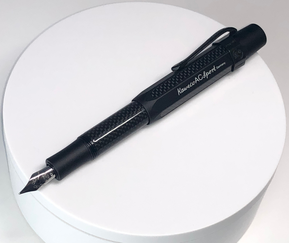Перьевая ручка Kaweco AC SPORT Black EF (10002277) 0.5 мм, черный алюминиевый корпус с карбоновыми вставками