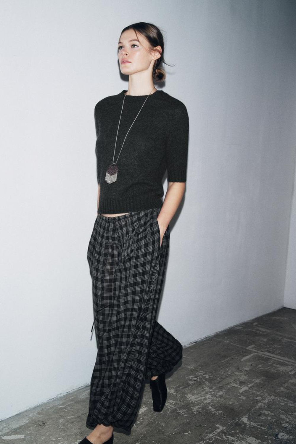 ZARA СВИТЕР ИЗ 100% КАШЕМИРА, АНТРАЦИТОВО-СЕРЫЙ