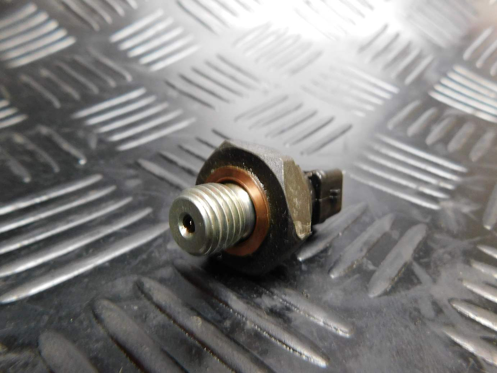 Датчик масляный BMW R1200GS 2005