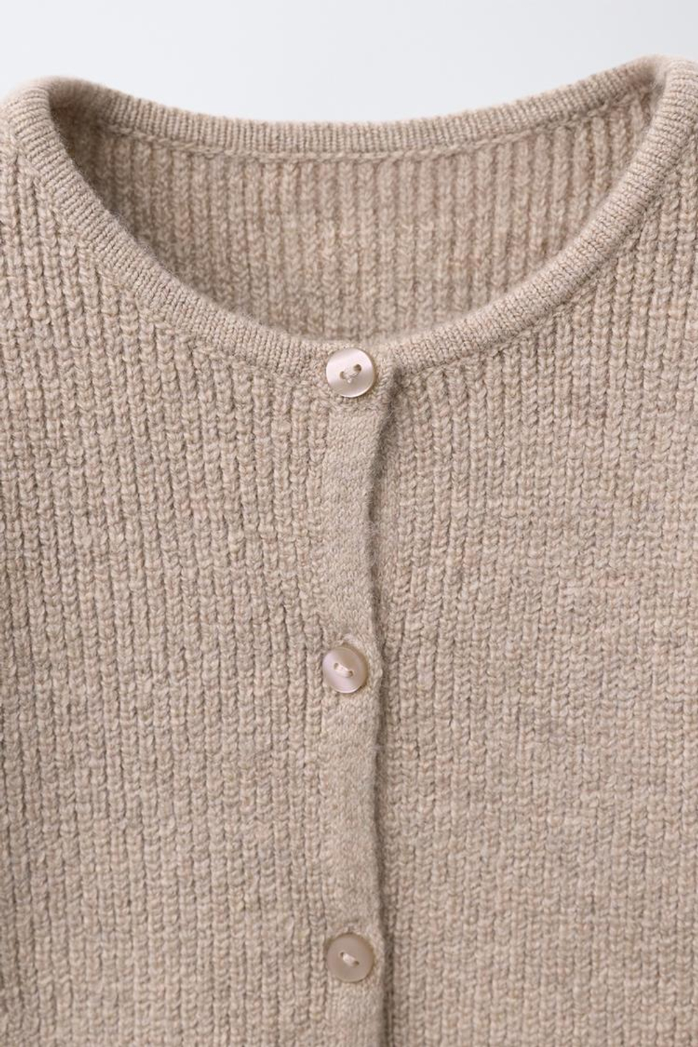 ZARA БАЗОВЫЙ ВЯЗАНЫЙ КАРДИГАН, ПЕСОЧНЫЙ МЕЛАНЖ