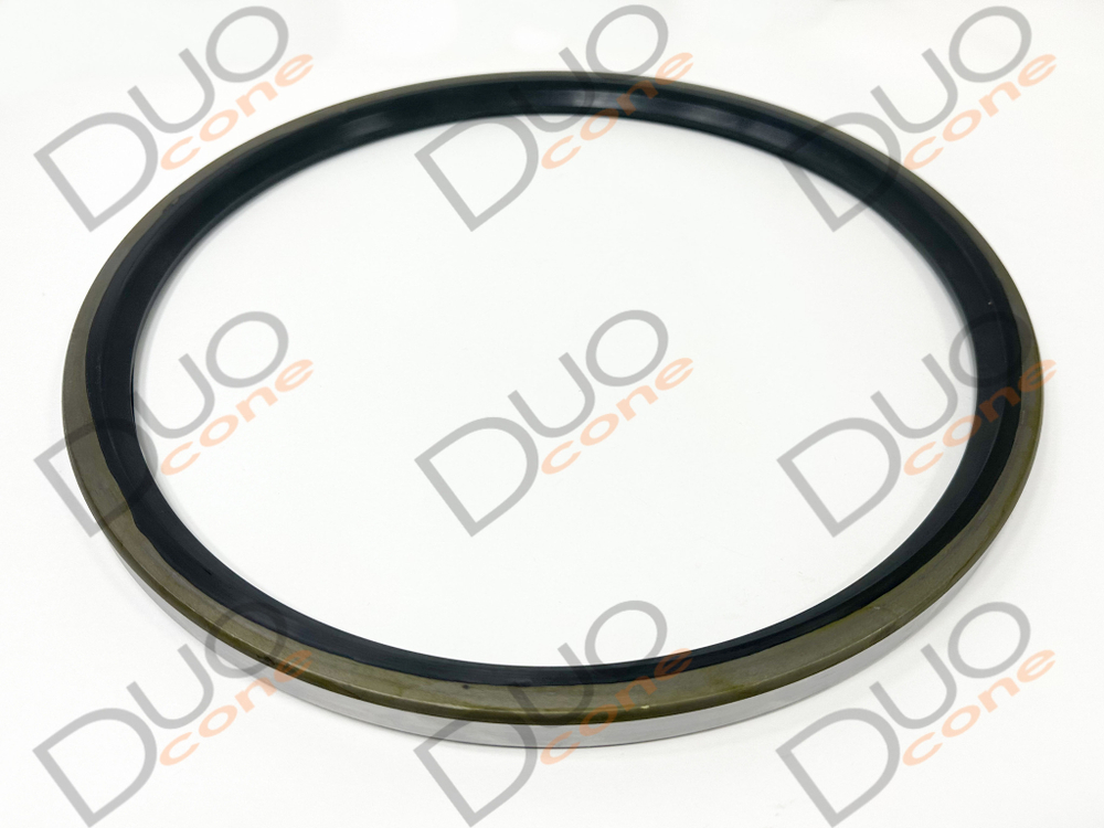 Армированная манжета Dressta 881021147. Сальник с пружиной российского производства