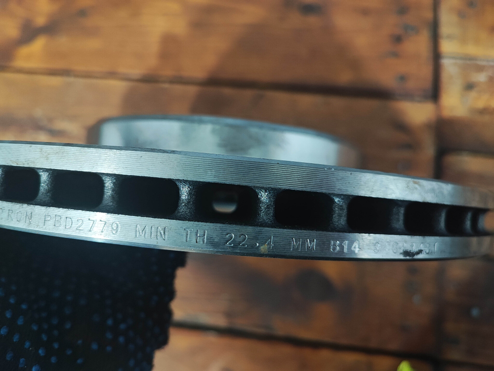 Диск тормозной Mercedes W202, W203, W208, W209, W210 Новый PBD2779