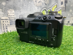 Sony Cyber-shot DSC-F828